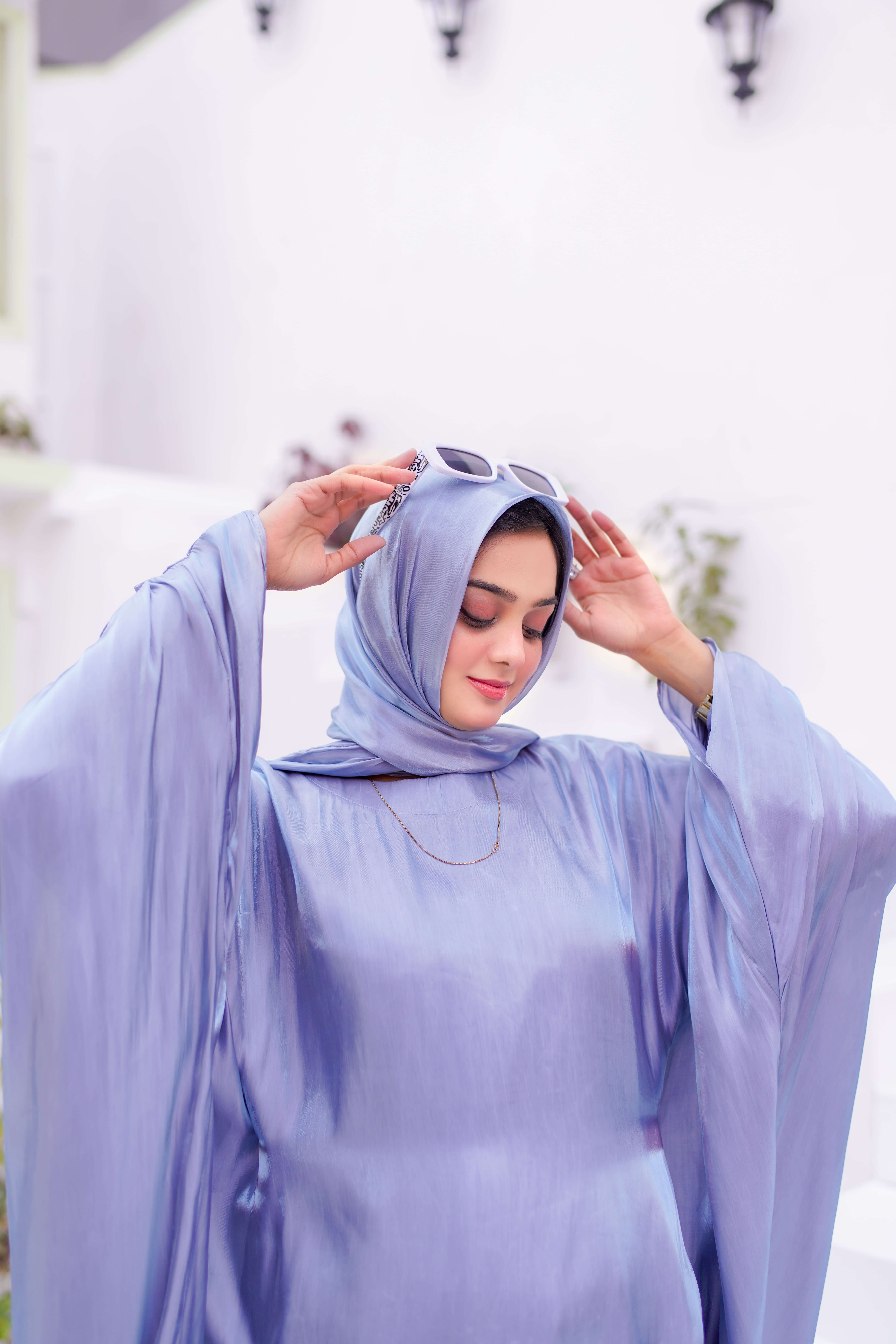 Lustrous Kaftan Set - Image 3