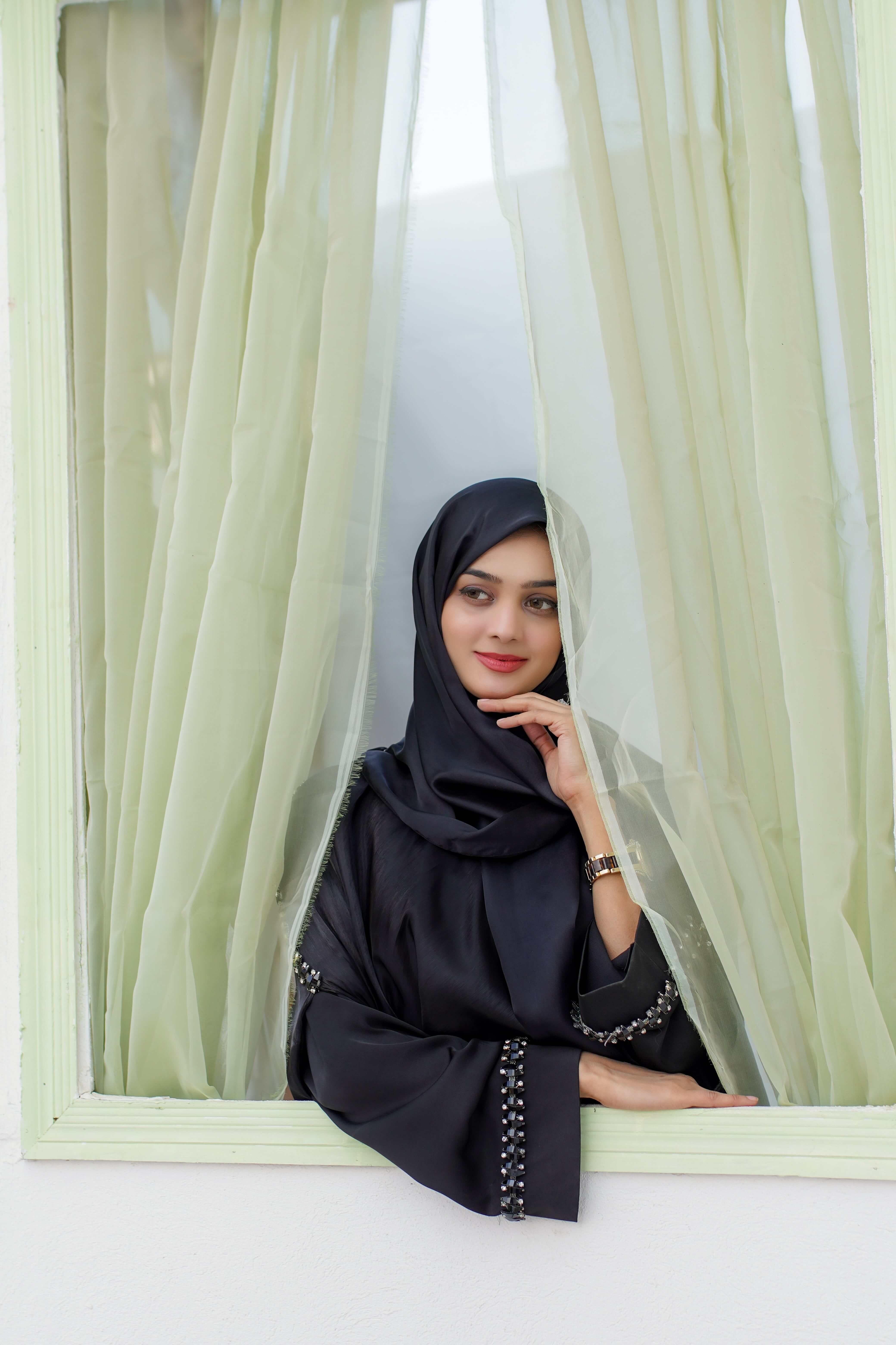 Dusky Shine Cape Kaftan - Image 4